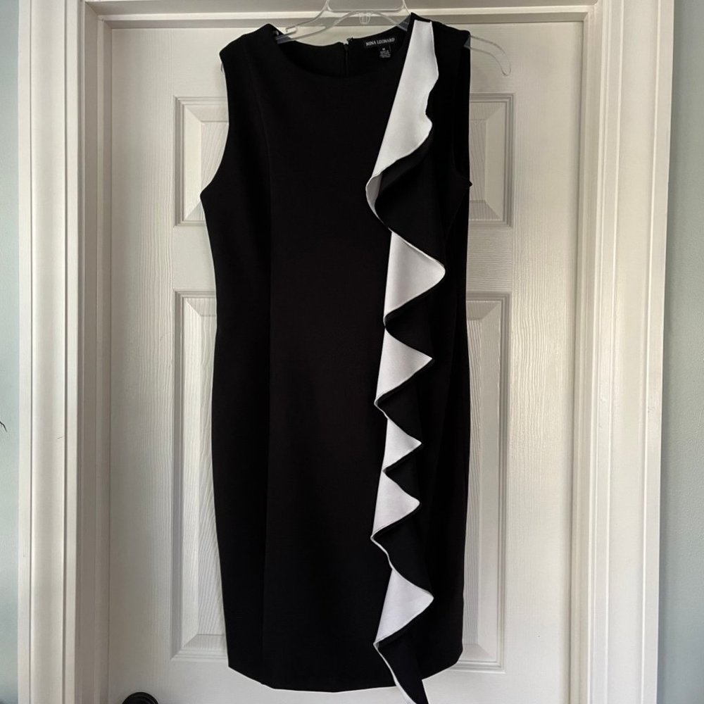 Nina Leonard ruffled sleeveless dress, M